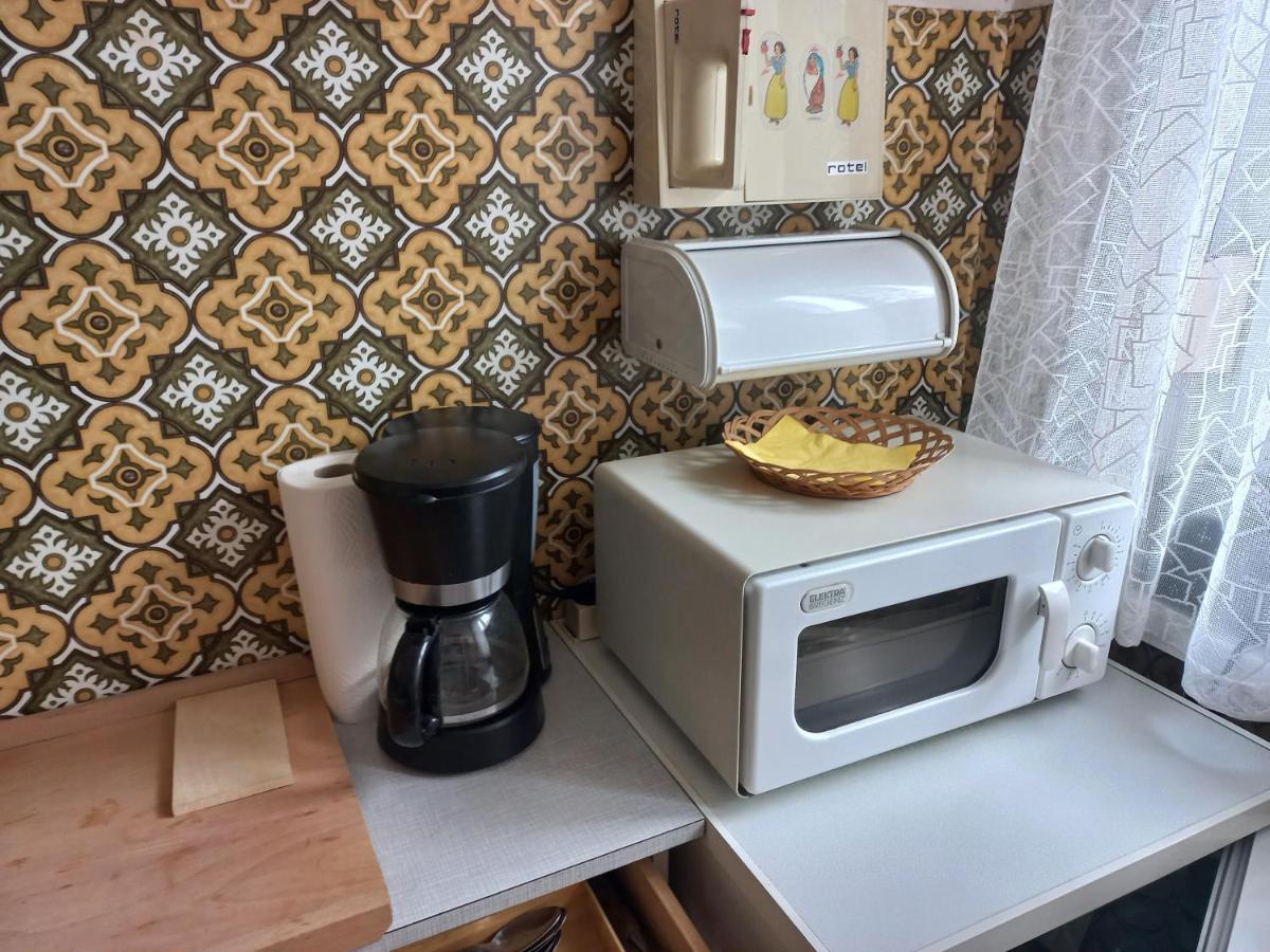 Ferienwohnung ,,Wohnen Wie Zu Grossmutter'S Zeiten'' Відень Екстер'єр фото